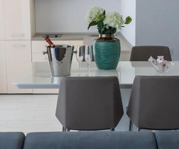 Building Stefan Aparthotel